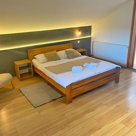 16 Lakes Guesthouse Grabovac  Buitenkant foto
