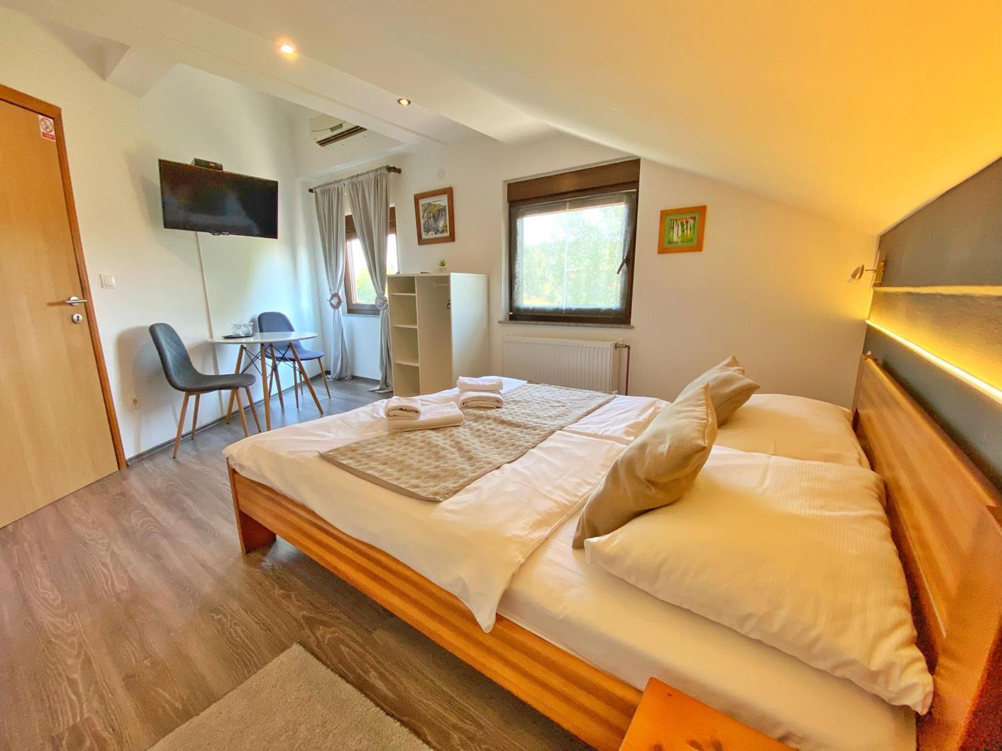 16 Lakes Guesthouse Grabovac  Buitenkant foto