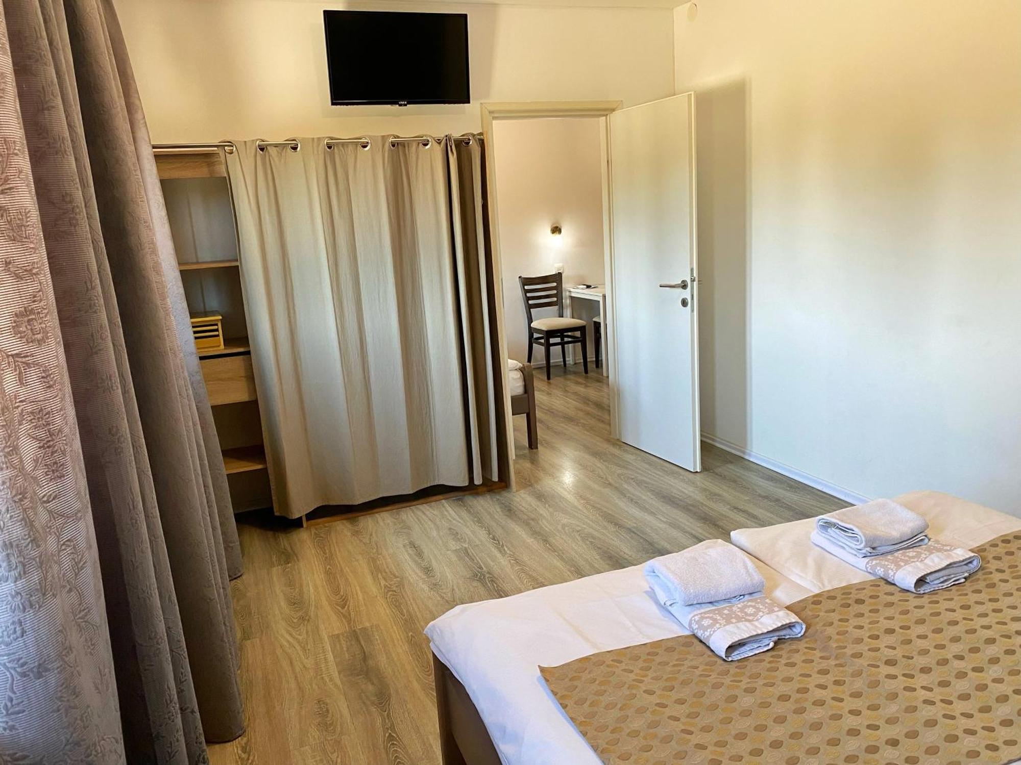 16 Lakes Guesthouse Grabovac  Buitenkant foto