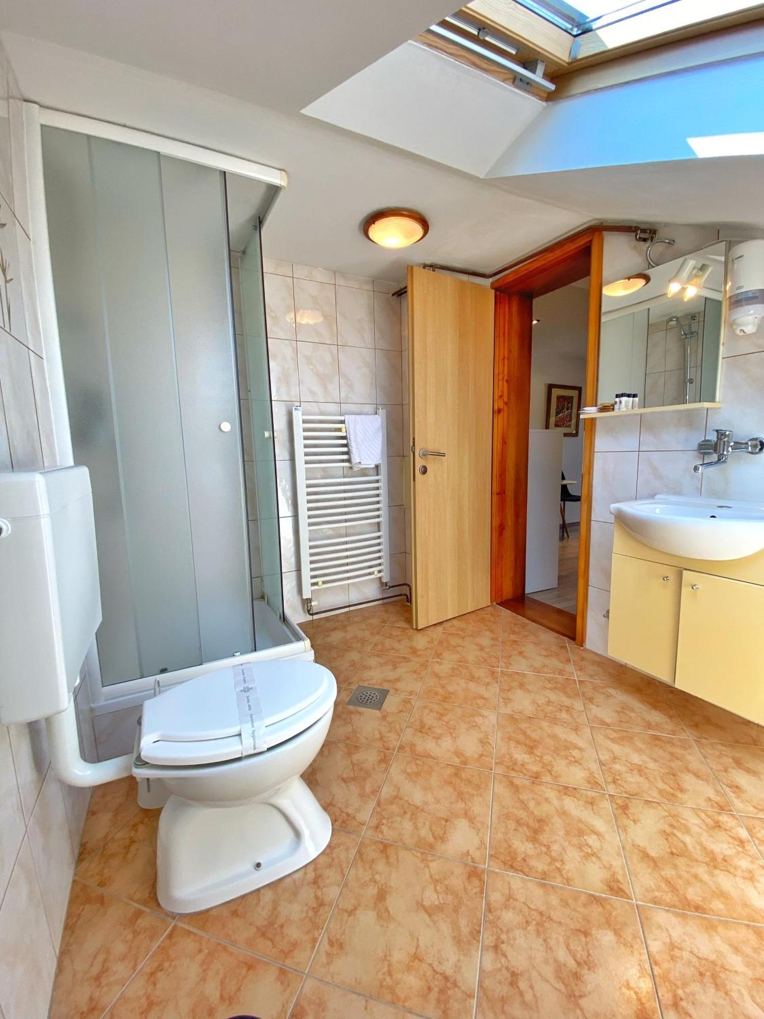 16 Lakes Guesthouse Grabovac  Buitenkant foto
