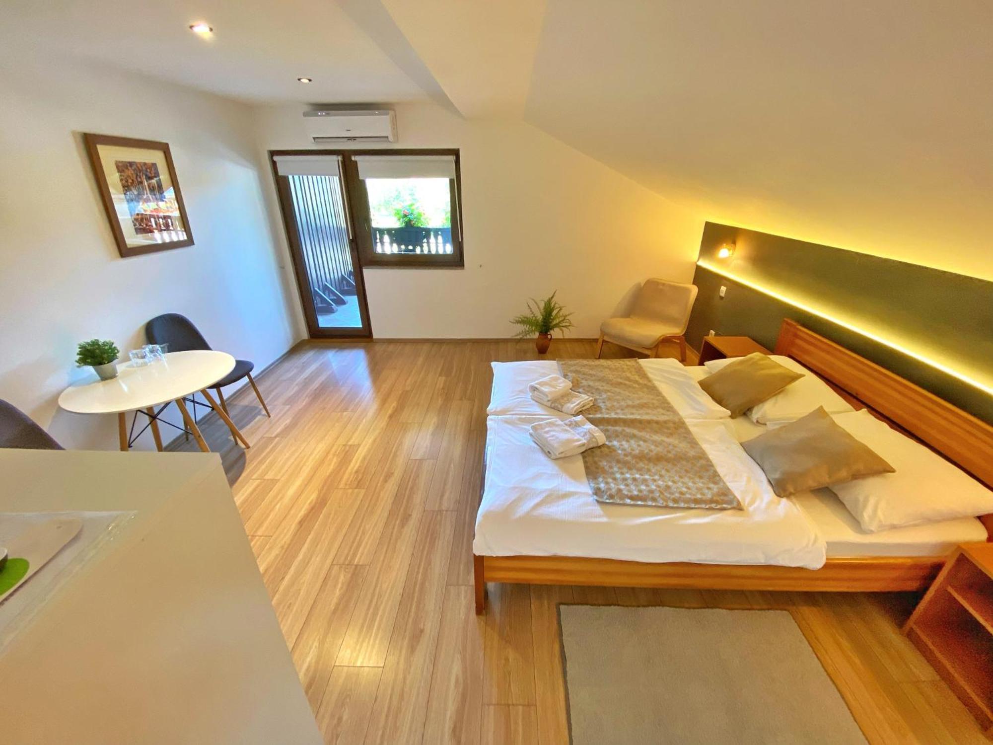 16 Lakes Guesthouse Grabovac  Buitenkant foto
