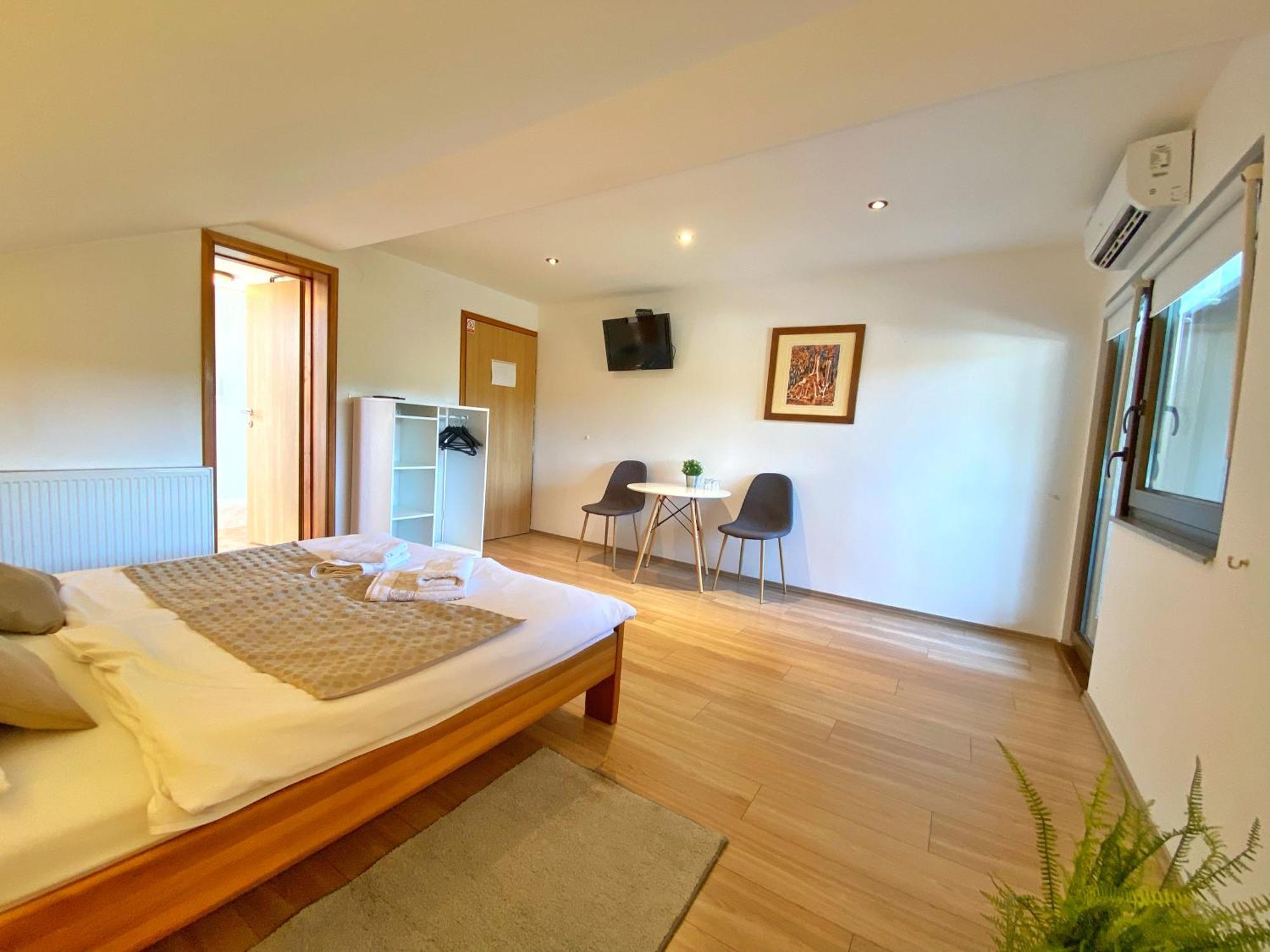 16 Lakes Guesthouse Grabovac  Buitenkant foto