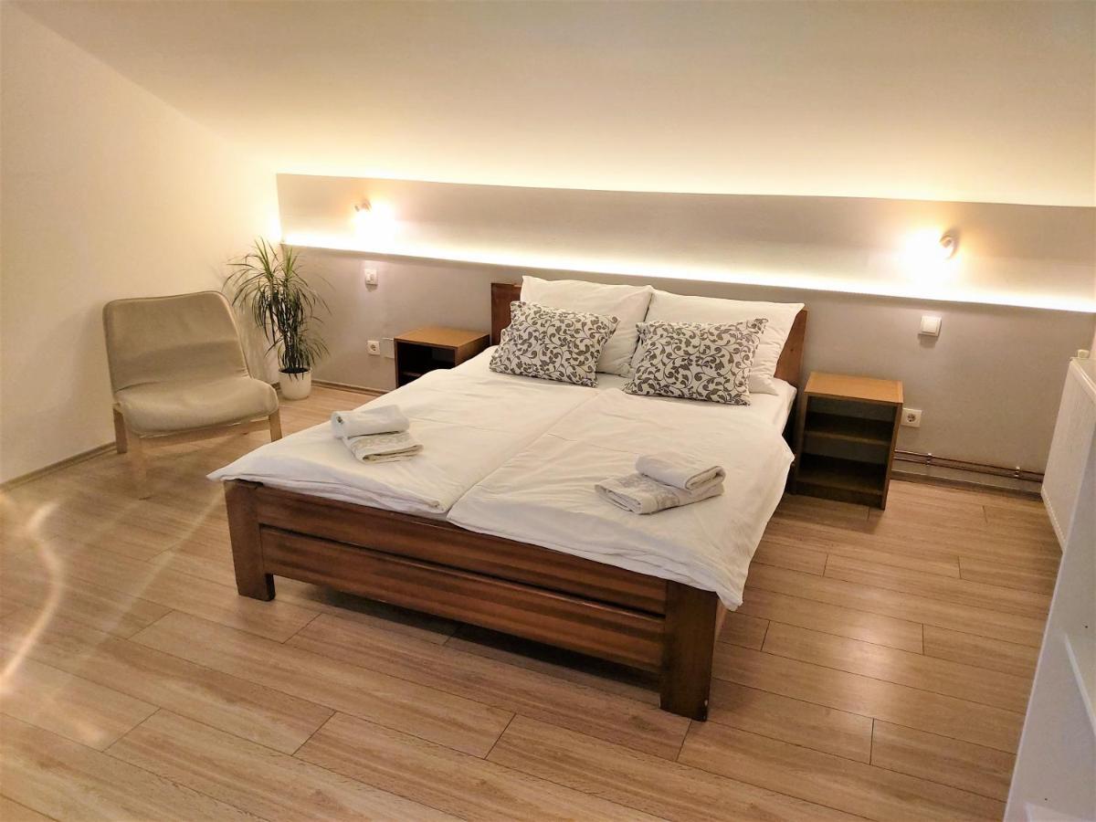 16 Lakes Guesthouse Grabovac  Buitenkant foto